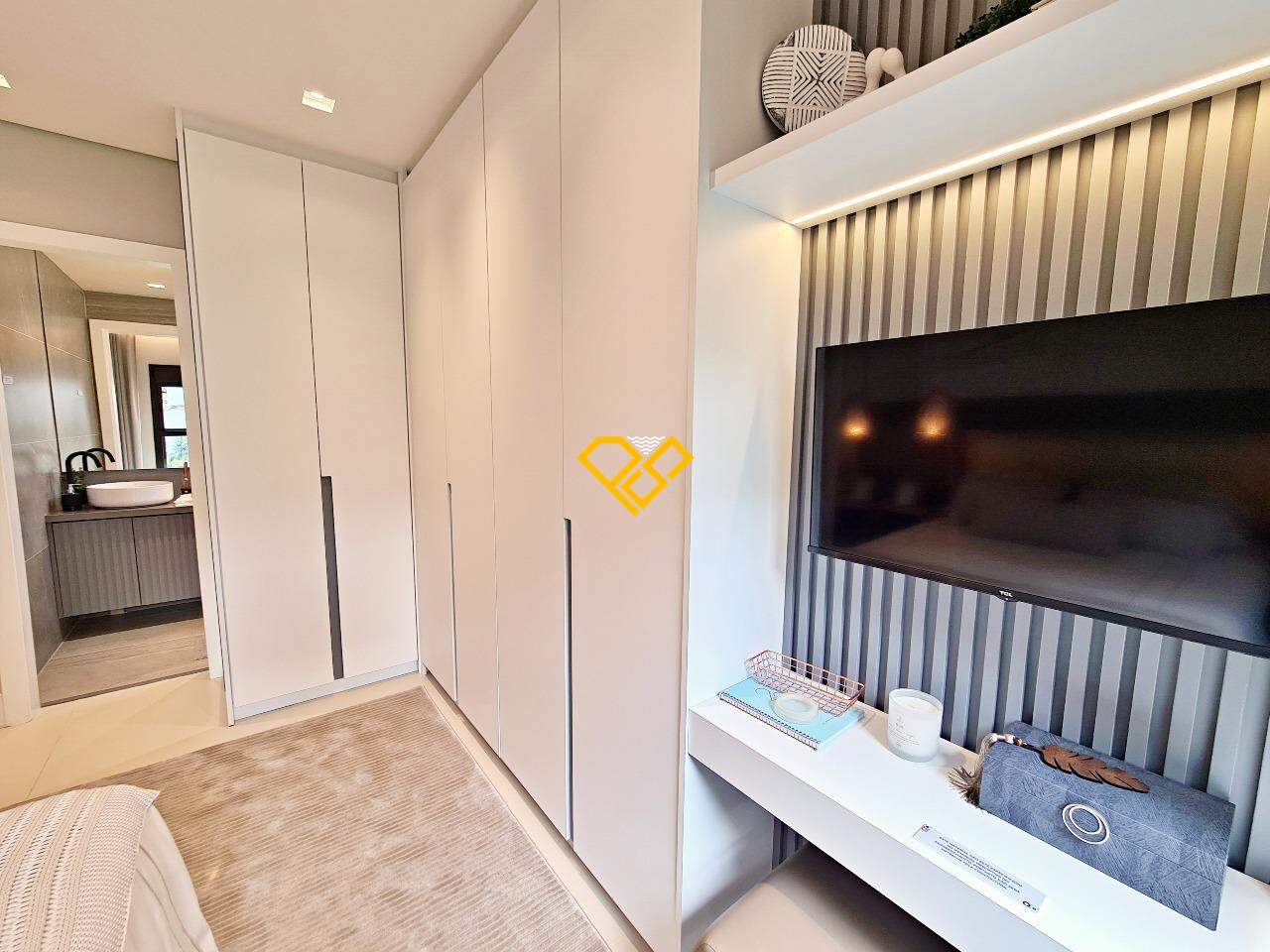 Apartamento à venda no Ponta da Praia: 