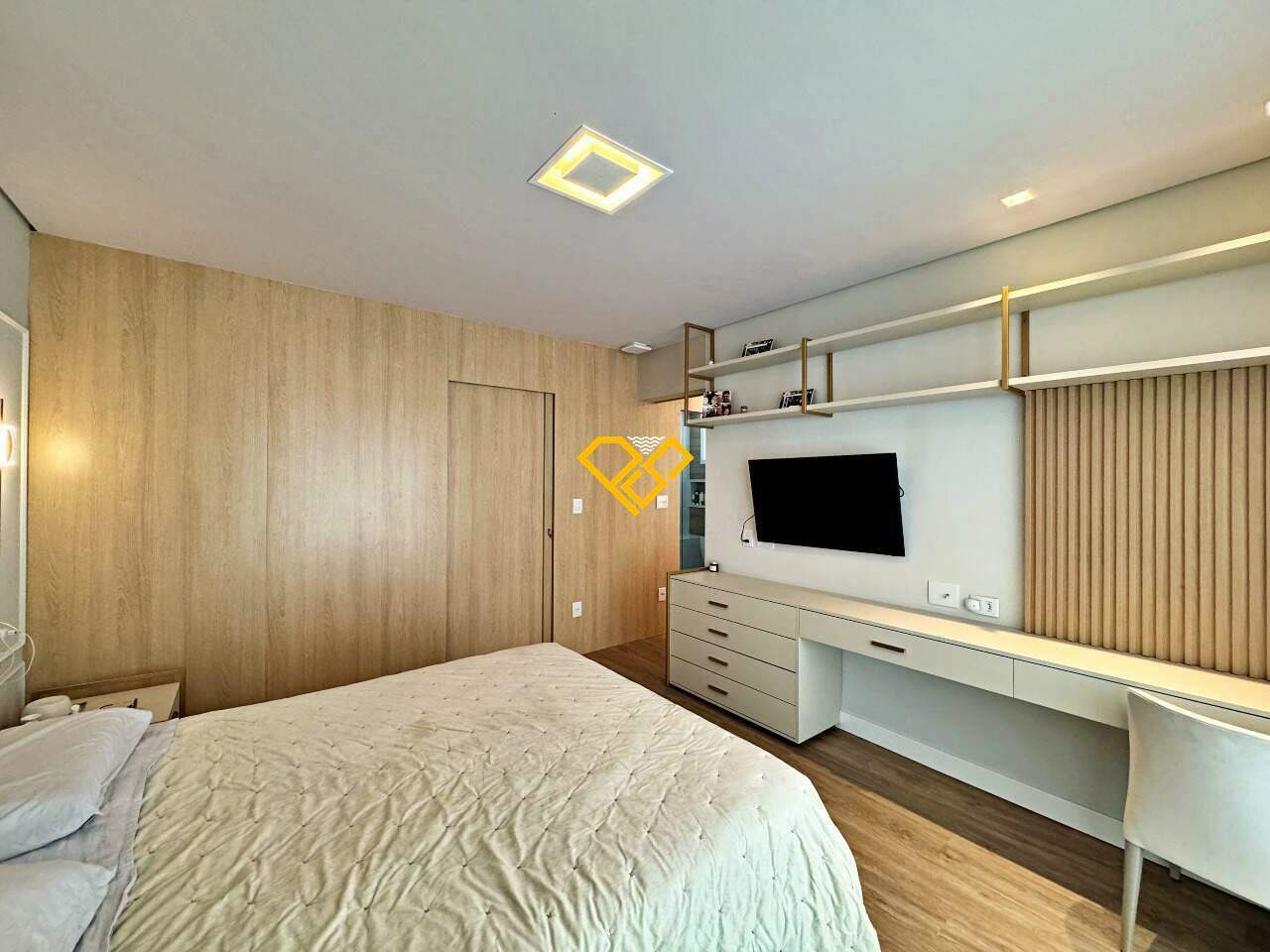 Casa à venda no Ponta da Praia: Suíte 1