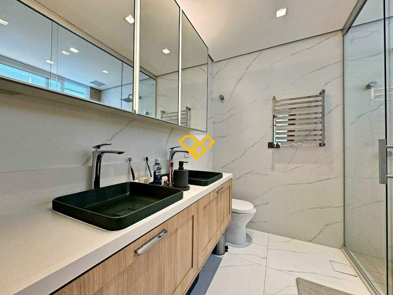 Casa à venda no Ponta da Praia: Wc suíte 1