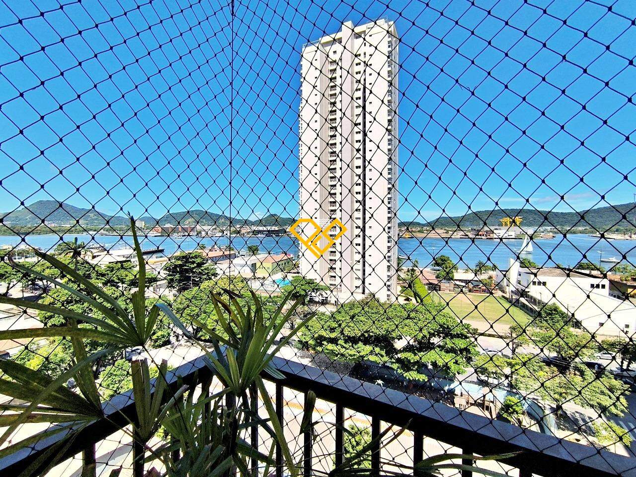 Apartamento à venda no Ponta da Praia: Varanda