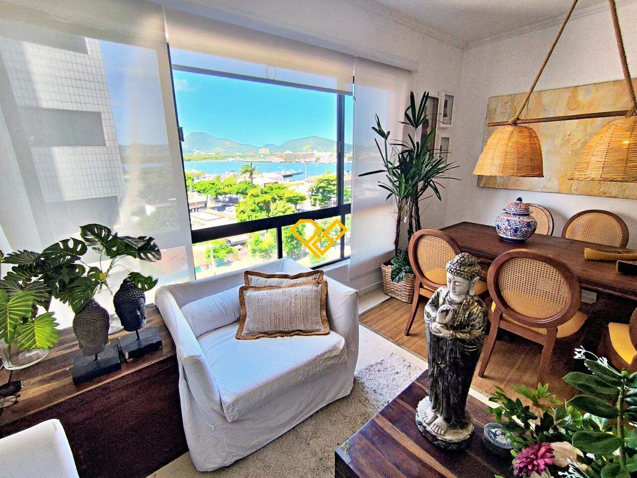 Apartamento à venda no Ponta da Praia: Sala