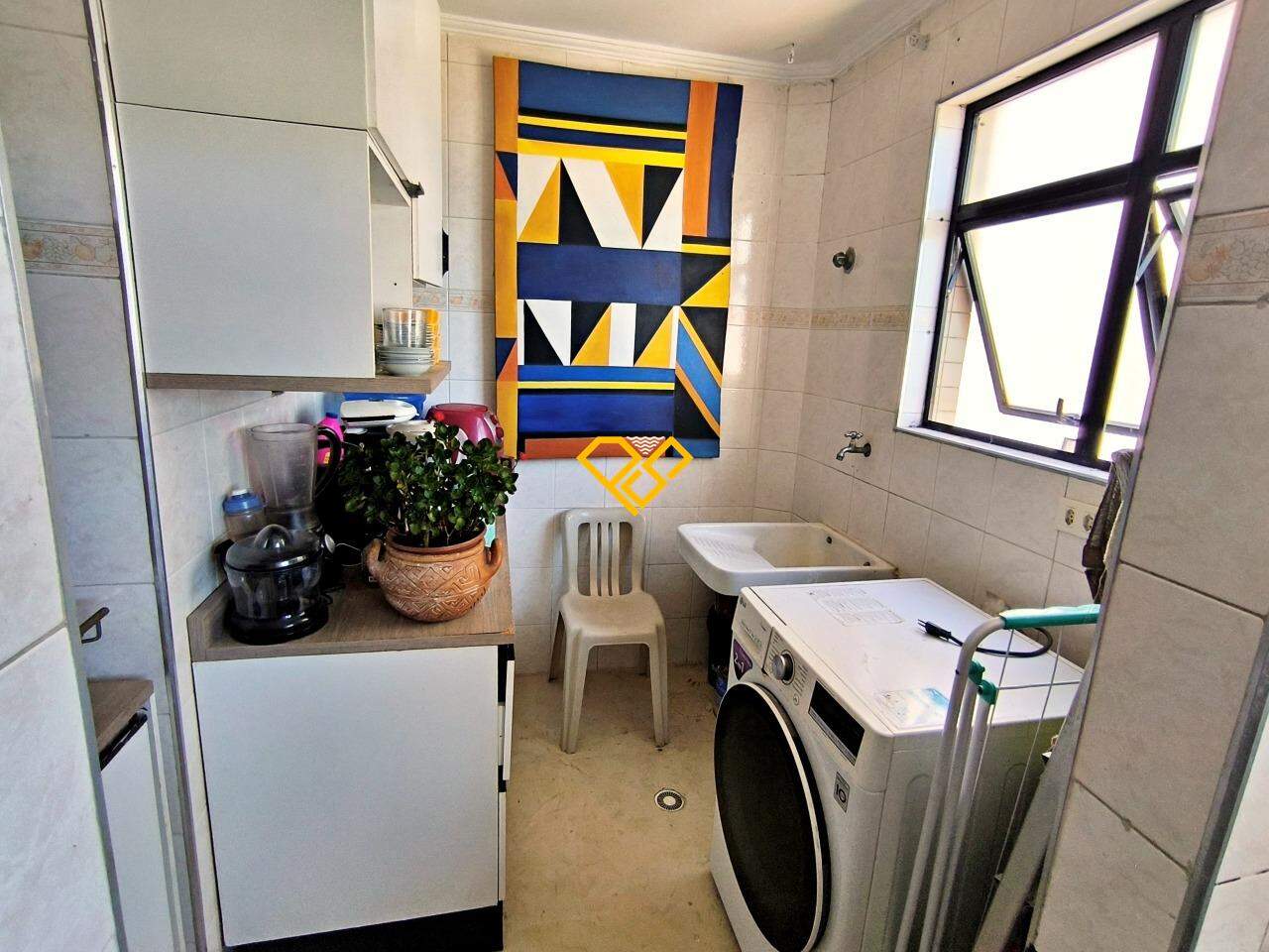 Apartamento à venda no Ponta da Praia: Área de serviço