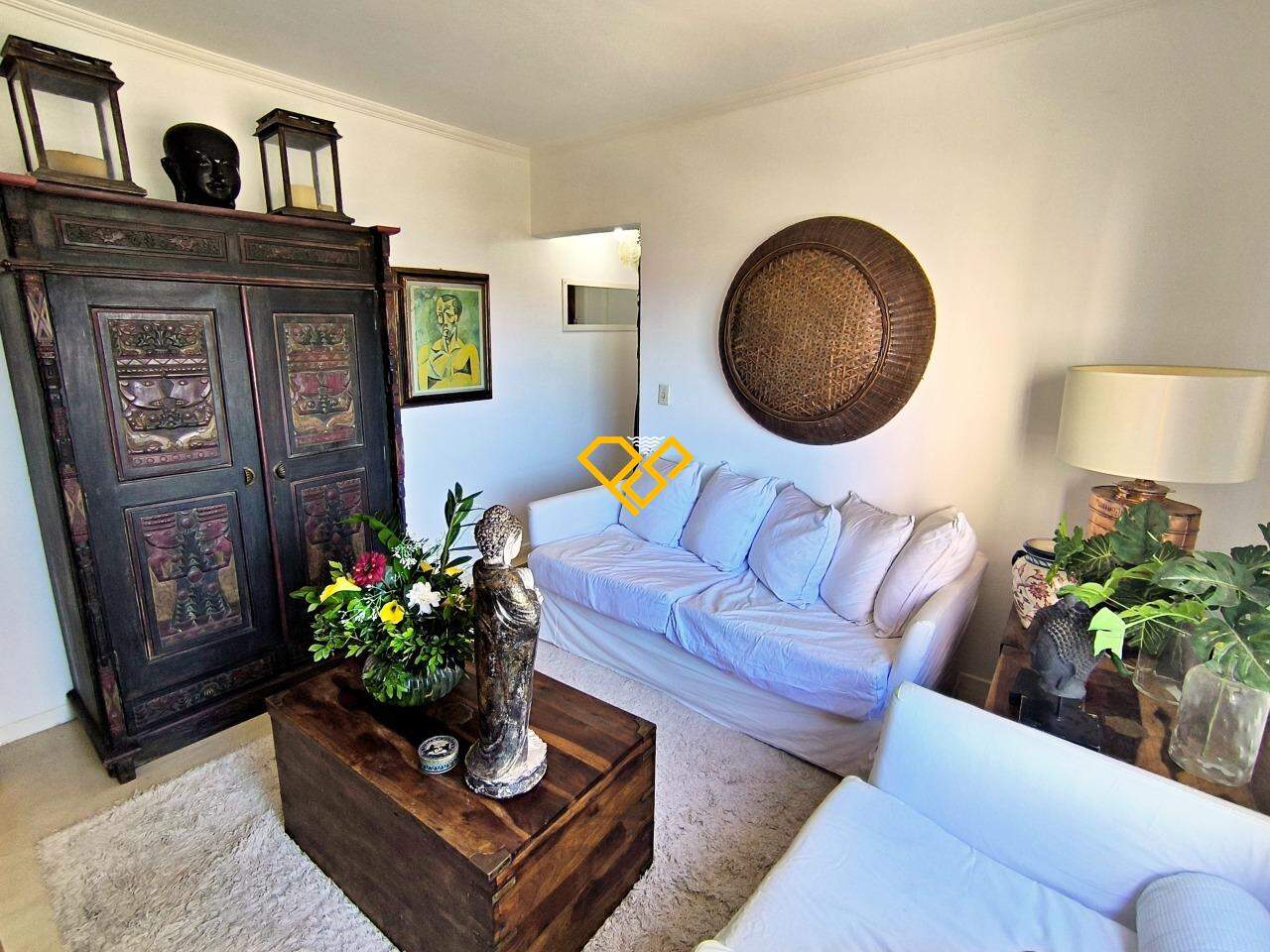 Apartamento à venda no Ponta da Praia: Sala