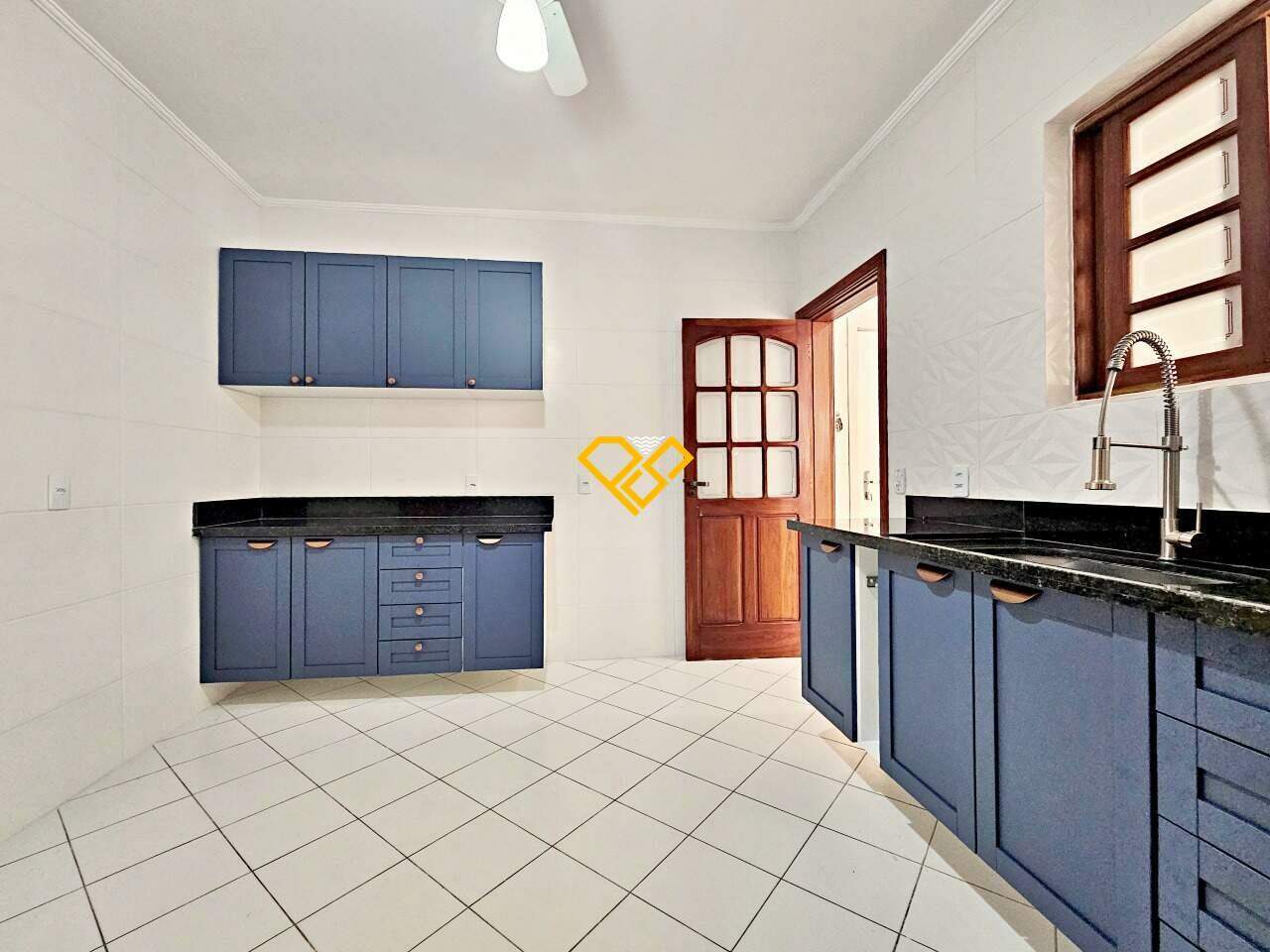 Apartamento à venda no Ponta da Praia: Cozinha