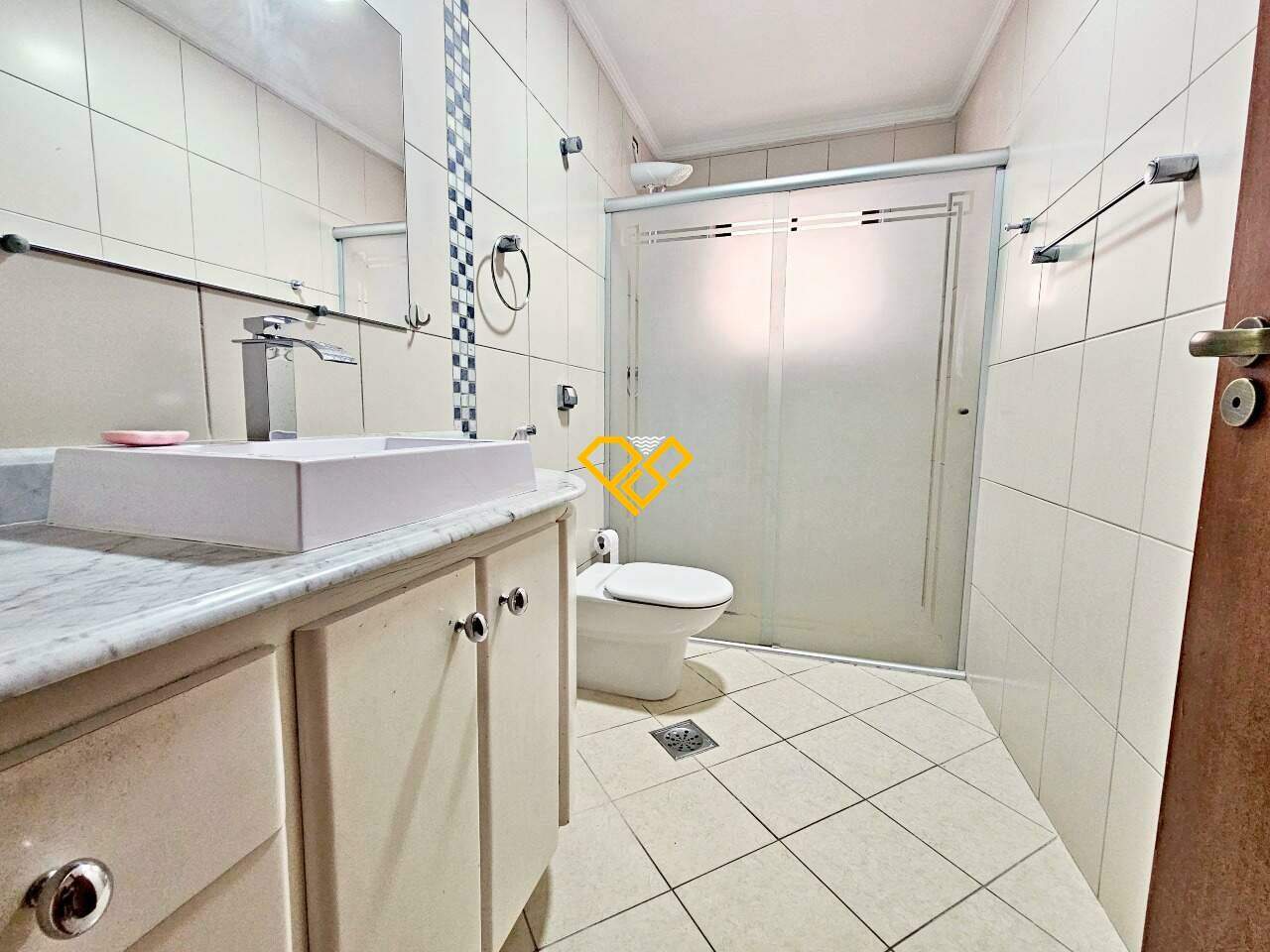 Apartamento à venda no Ponta da Praia: Wc social
