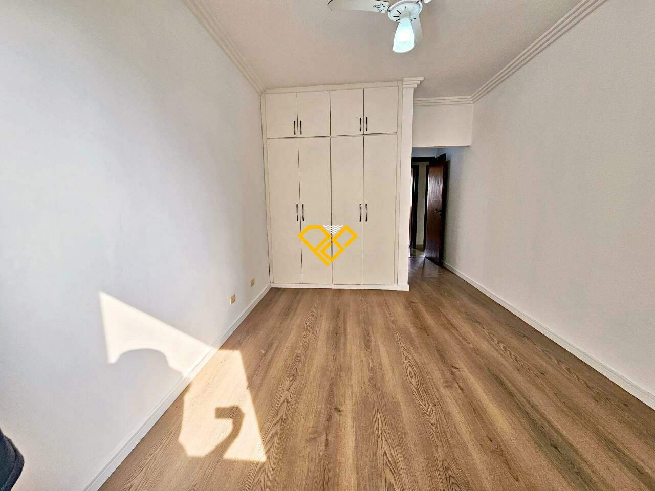 Apartamento à venda no Ponta da Praia: Dormitório 3 - suíte