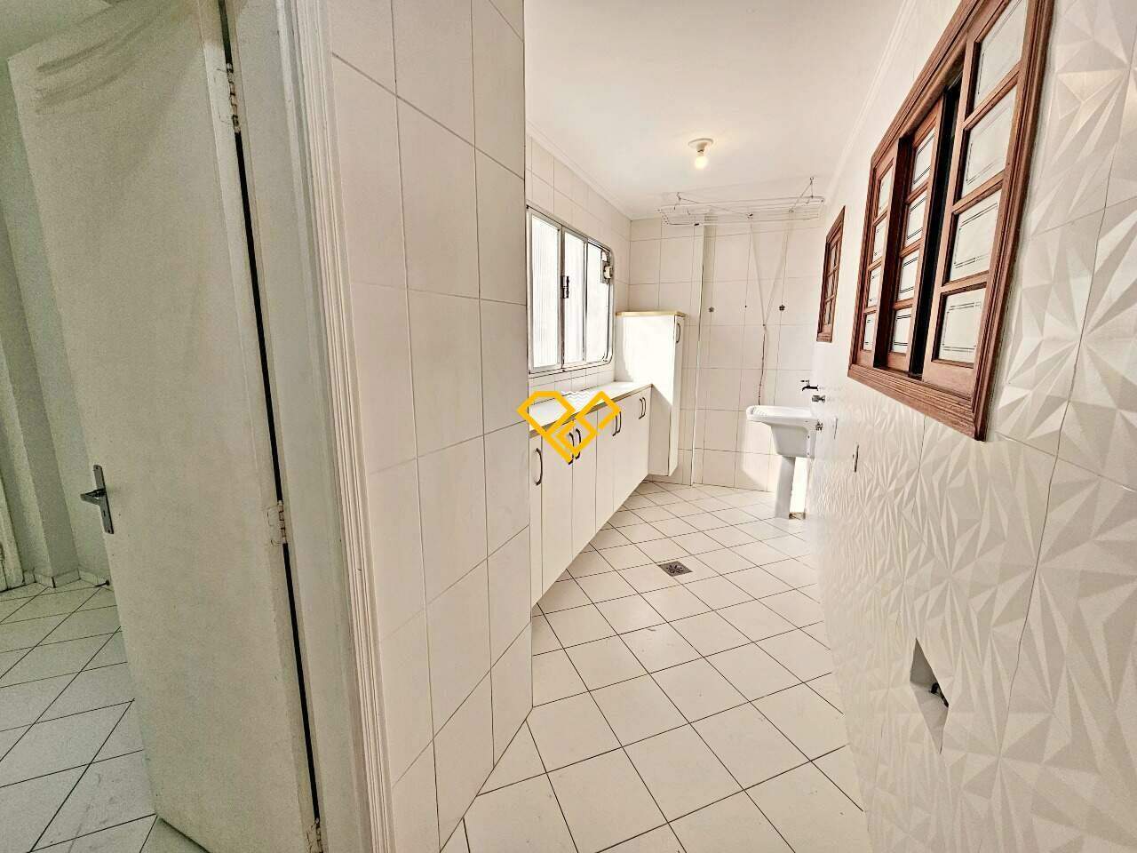 Apartamento à venda no Ponta da Praia: Área de serviço