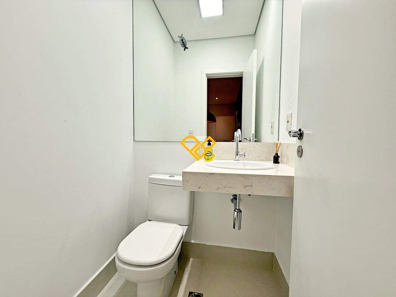Apartamento para aluguel no Aparecida: Lavabo