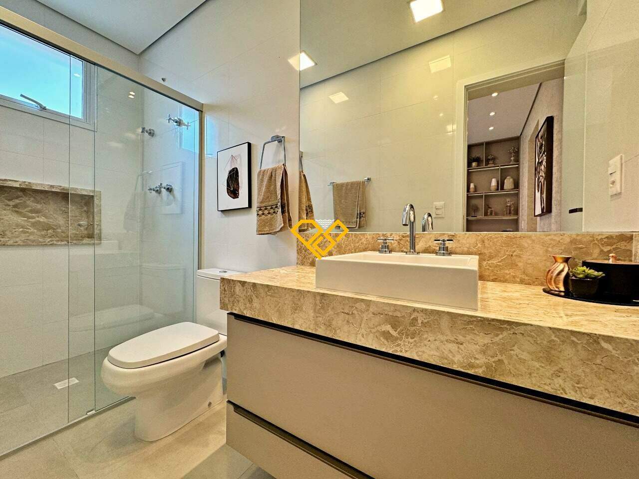 Apartamento à venda no José Menino: Wc suíte