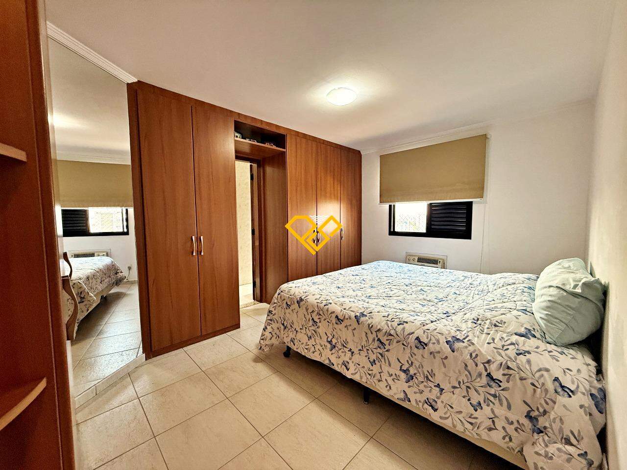 Apartamento à venda no Embaré: Dormitório 1 - suíte