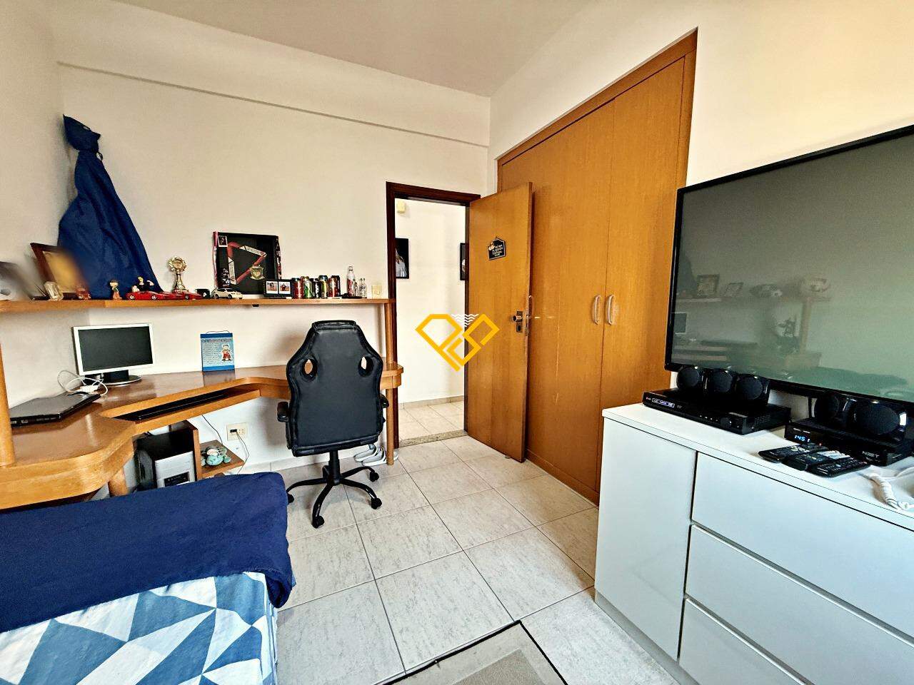 Apartamento à venda no Embaré: Dormitório 3
