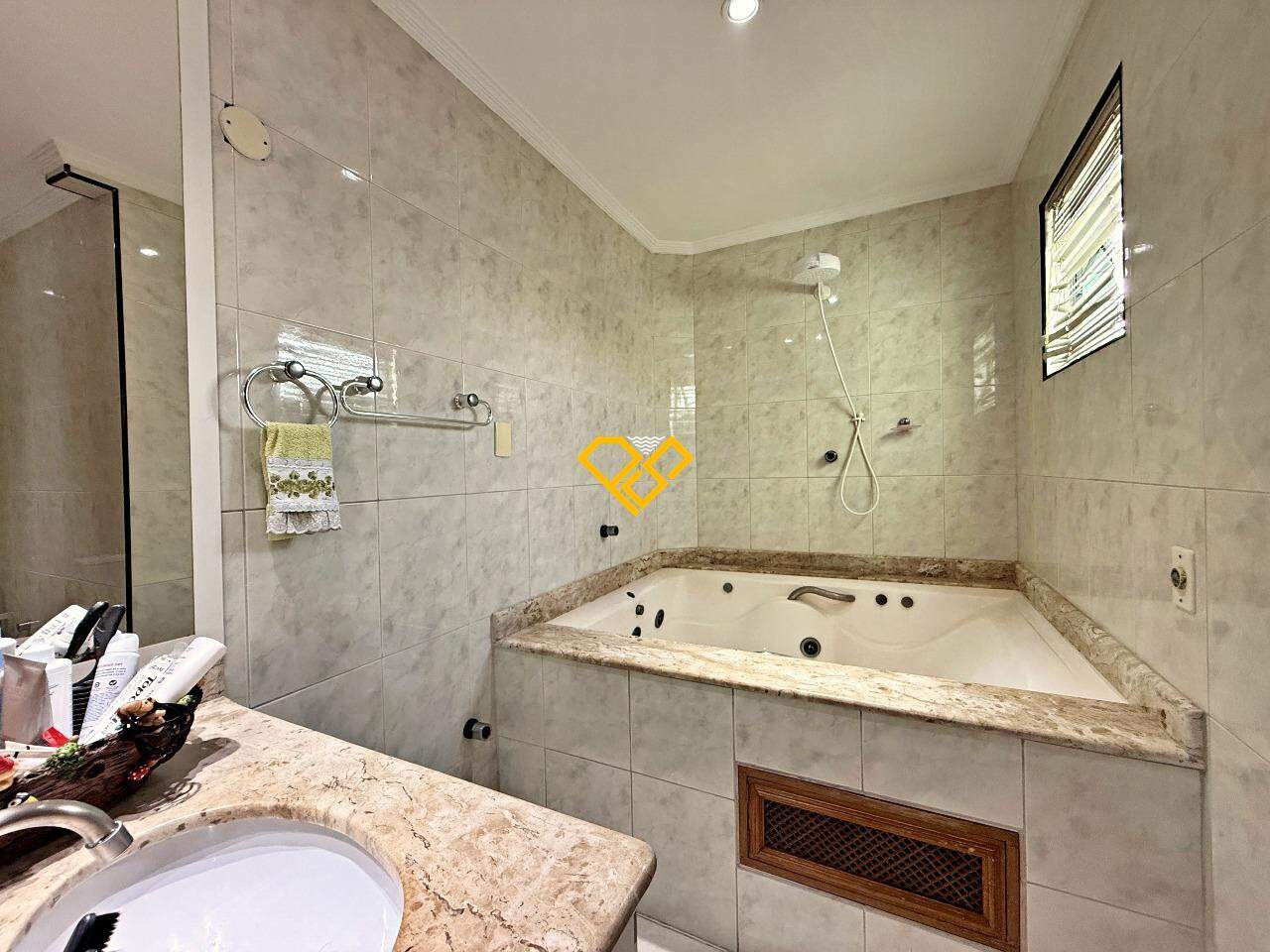 Apartamento à venda no Embaré: Wc suíte