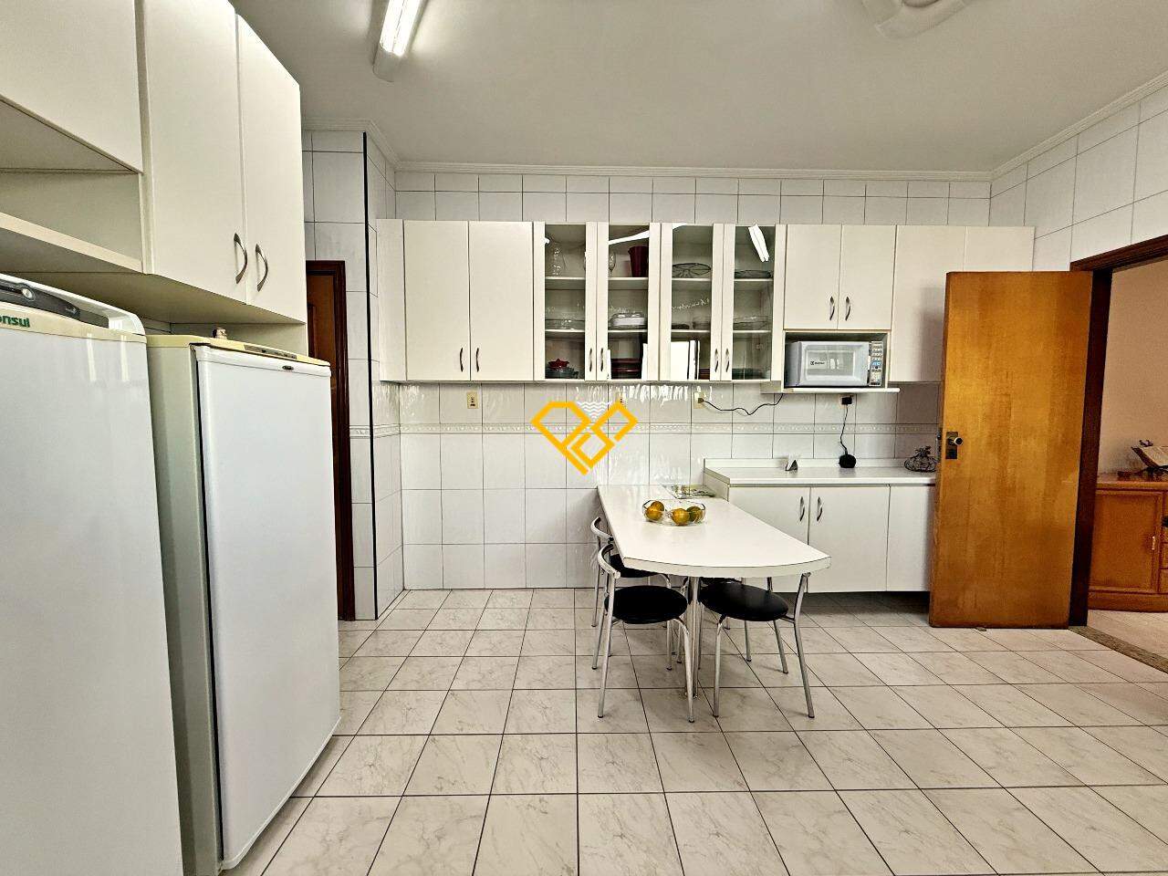 Apartamento à venda no Embaré: Cozinha