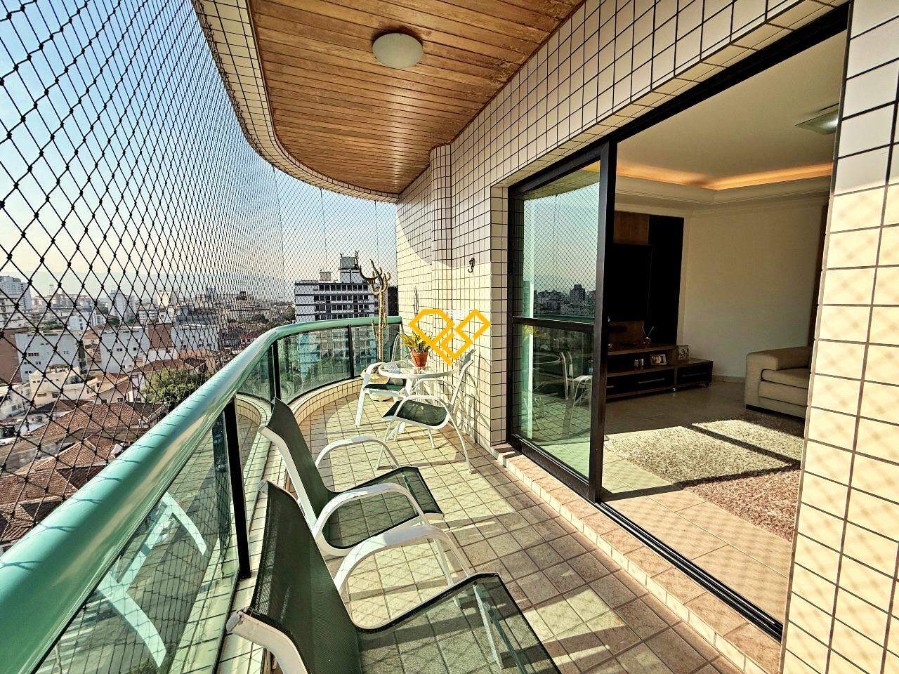 Apartamento à venda no Embaré: Varanda