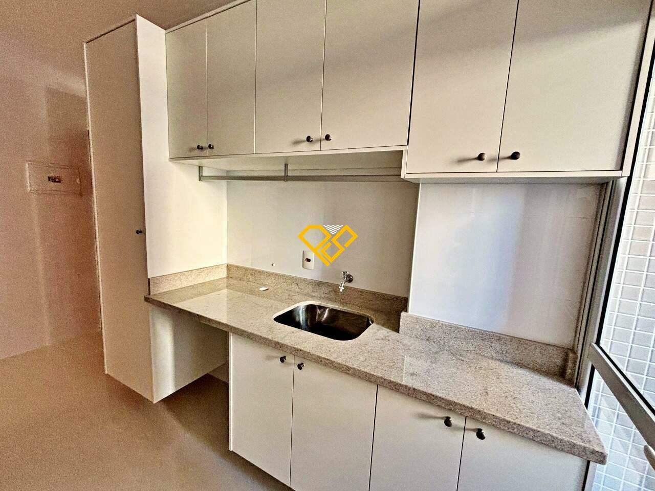 Apartamento à venda no Boqueirão: Área de serviço