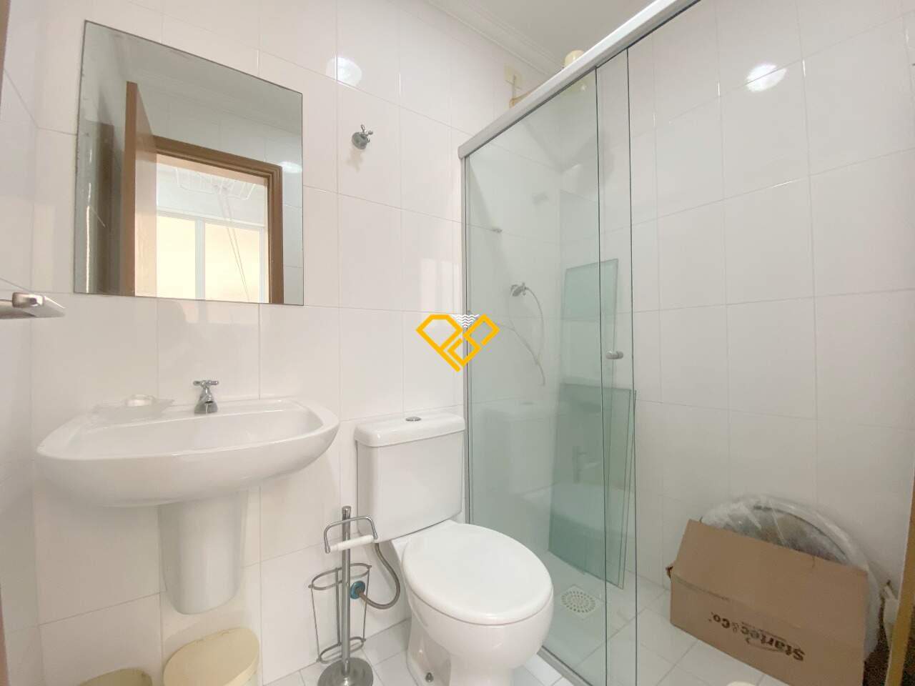 Apartamento à venda no Gonzaga: Wc de serviço