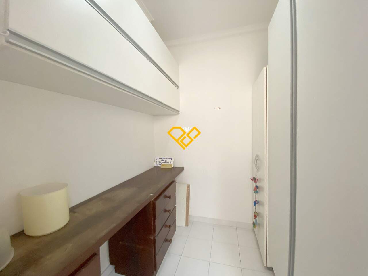 Apartamento à venda no Gonzaga: Dependência