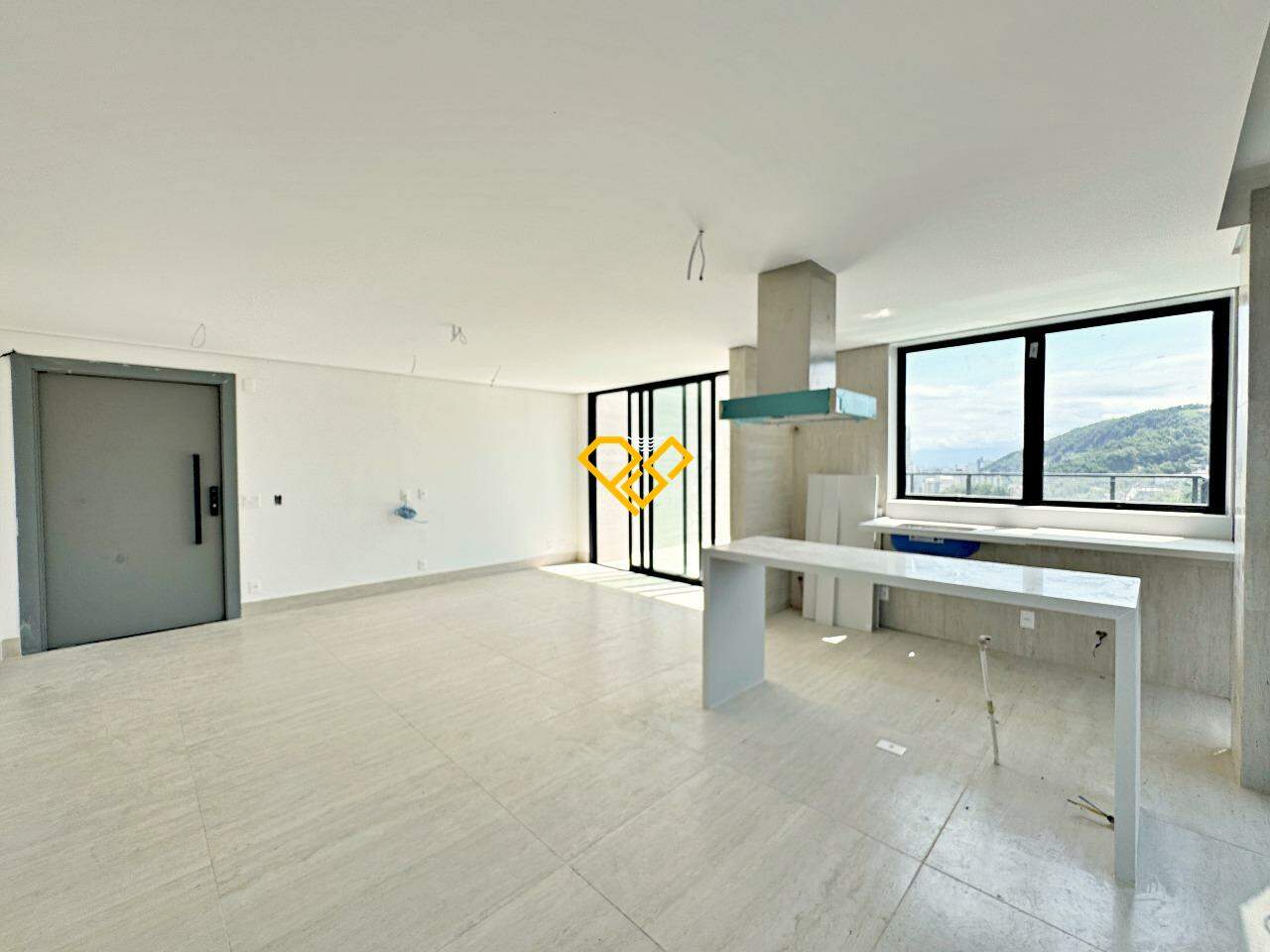 Cobertura à venda no José Menino: 