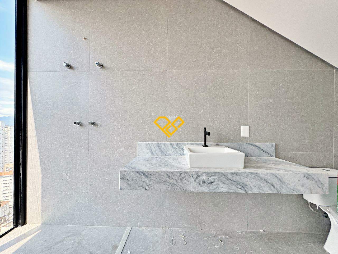 Cobertura à venda no José Menino: 