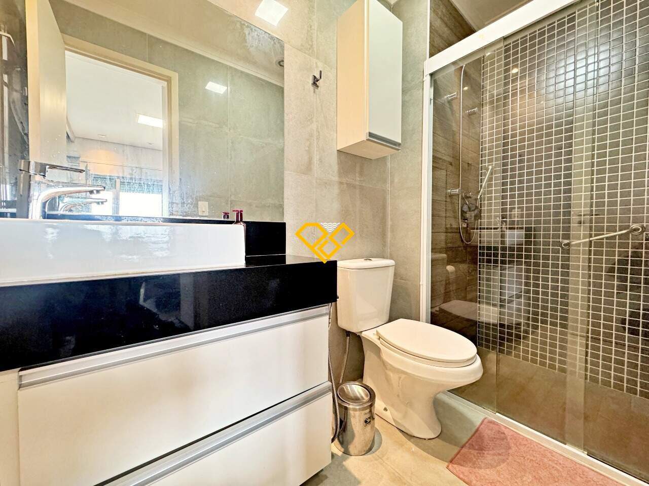 Apartamento à venda no Gonzaga: Wc suíte