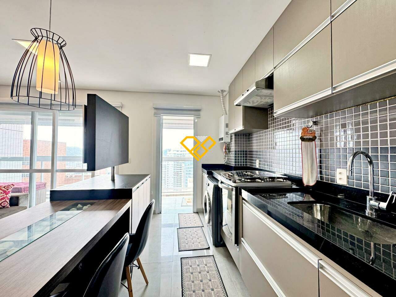 Apartamento à venda no Gonzaga: Cozinha
