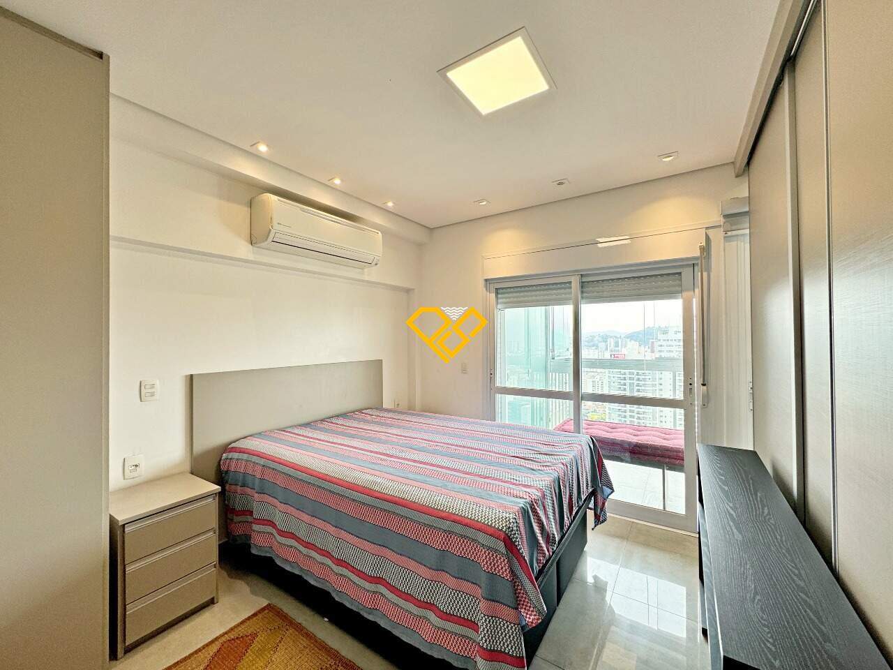 Apartamento à venda no Gonzaga: Dormitório