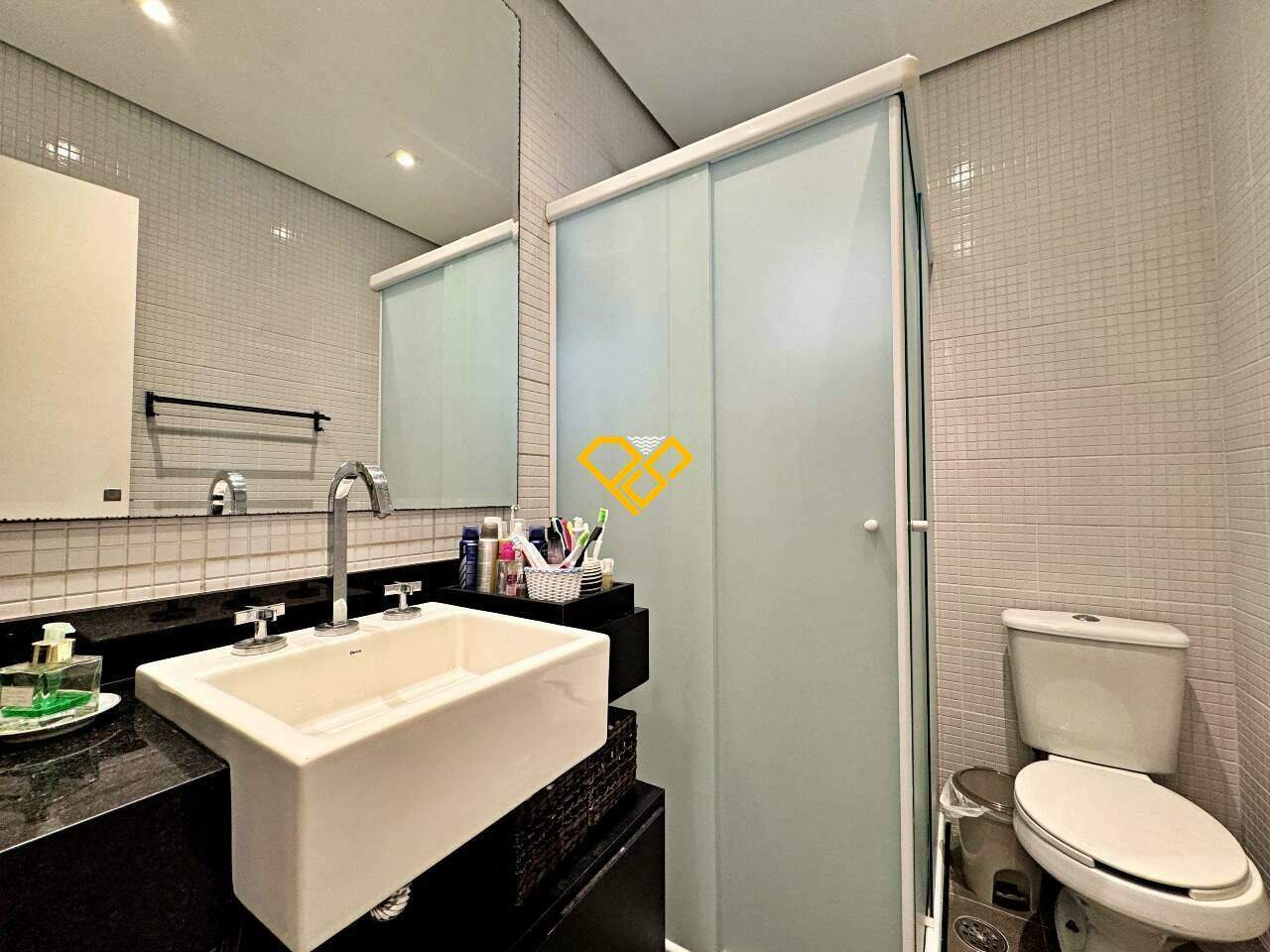 Apartamento à venda no Gonzaga: Wc suíte