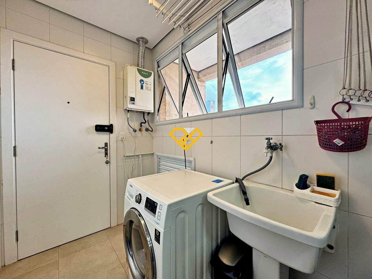 Apartamento à venda no Gonzaga: Área de serviço