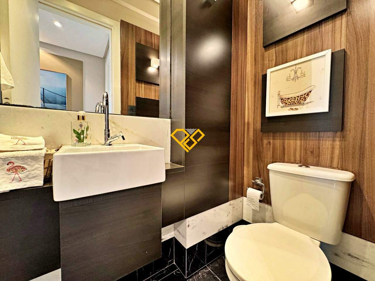 Apartamento à venda no Gonzaga: Lavabo