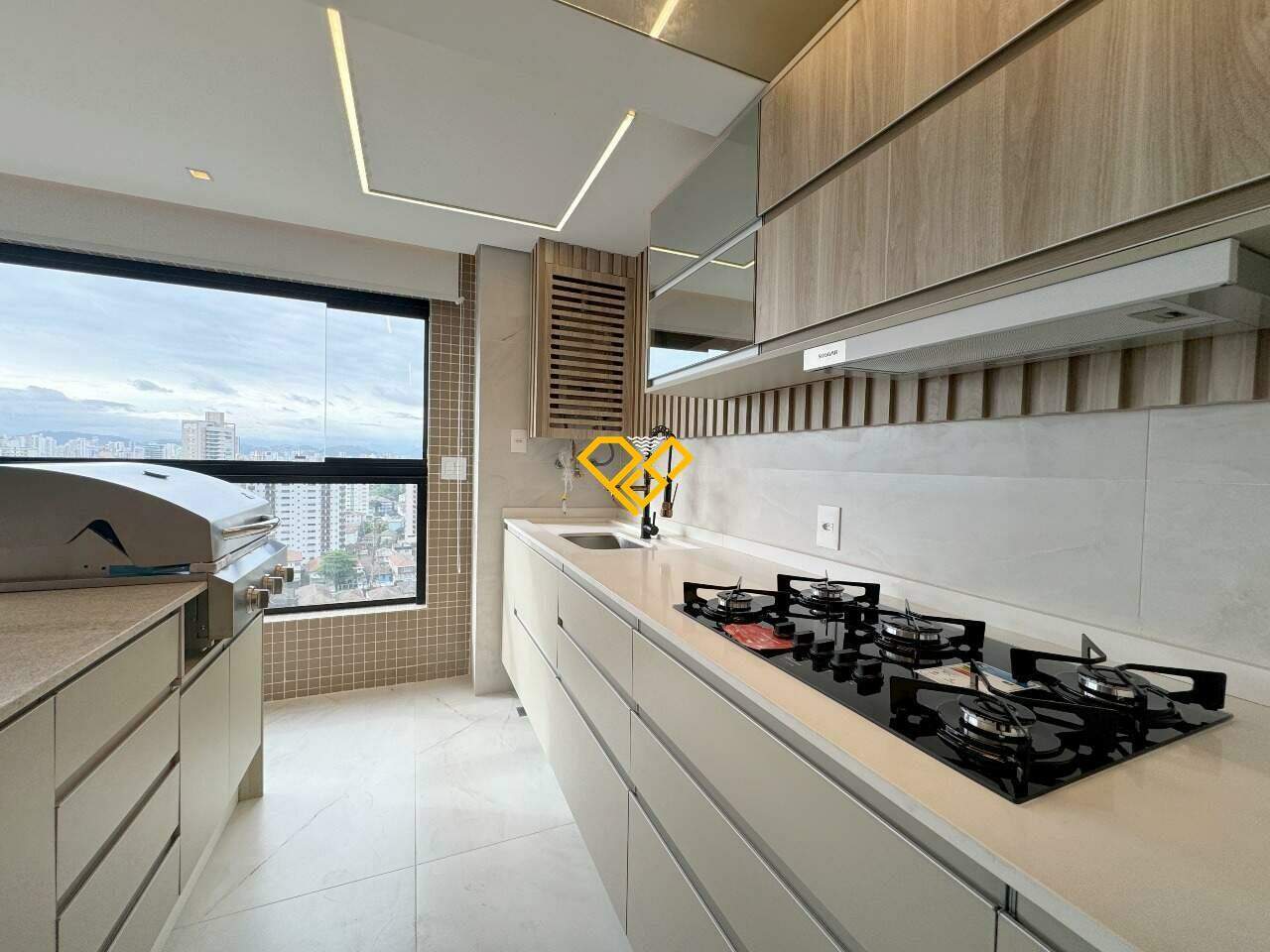 Apartamento à venda no Ponta da Praia: Cozinha
