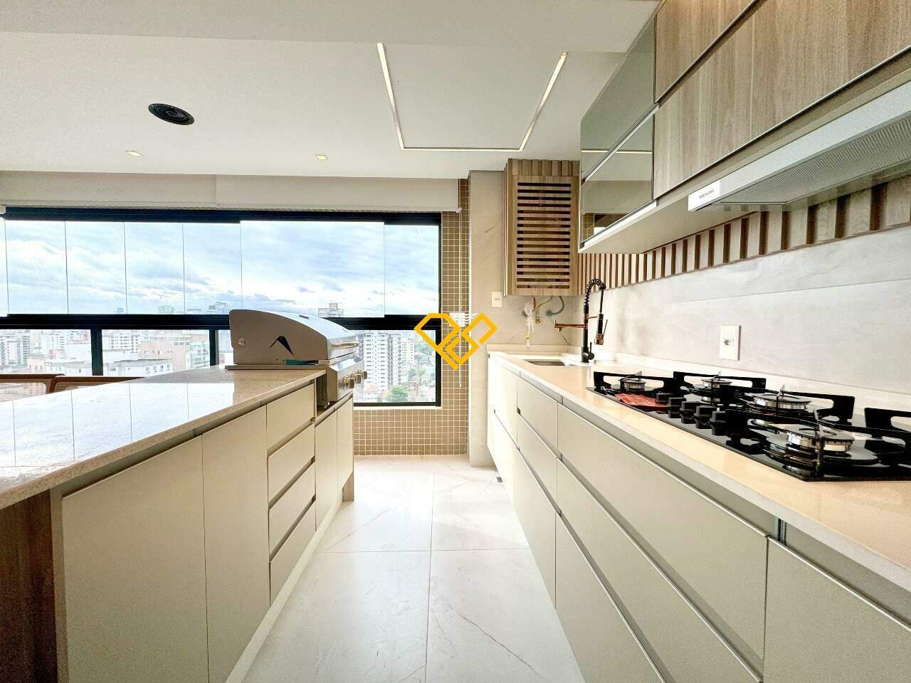 Apartamento à venda no Ponta da Praia: Cozinha