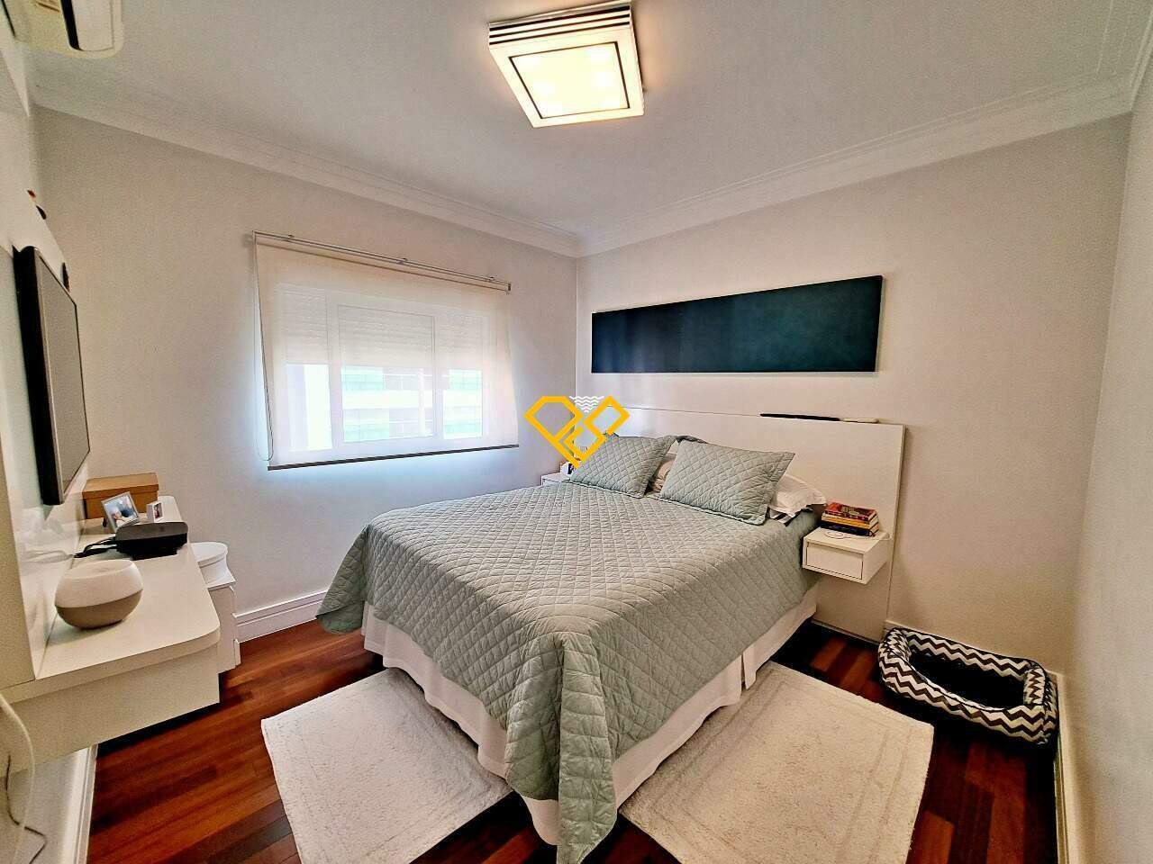 Apartamento à venda no Embaré: Suíte 1 - master