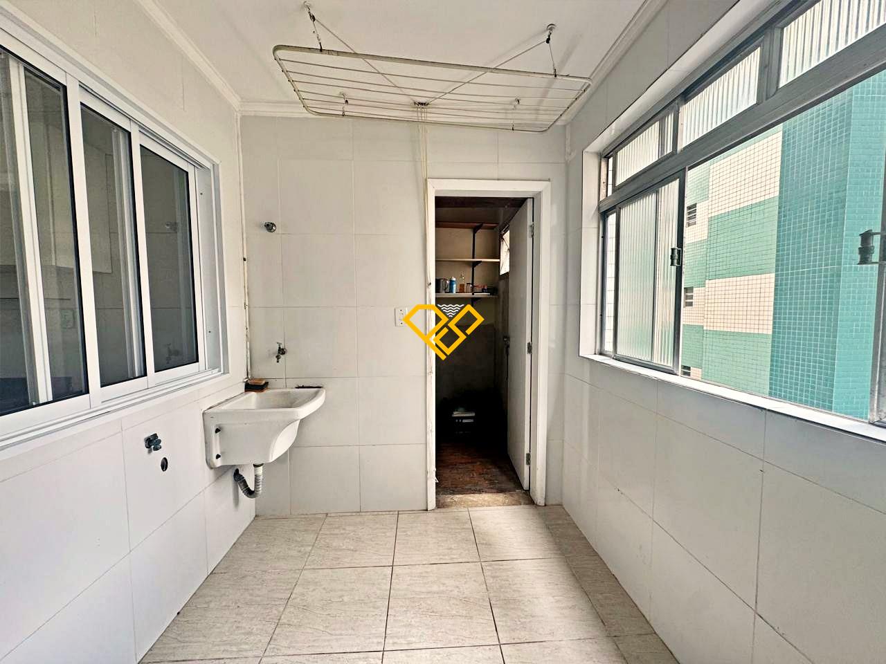 Apartamento à venda no Gonzaga: Área de serviço