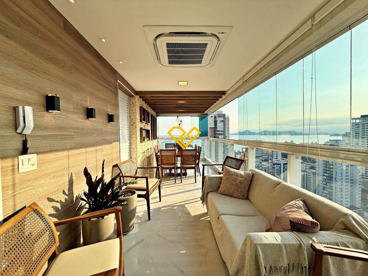 Apartamento à venda no Aparecida: Varanda