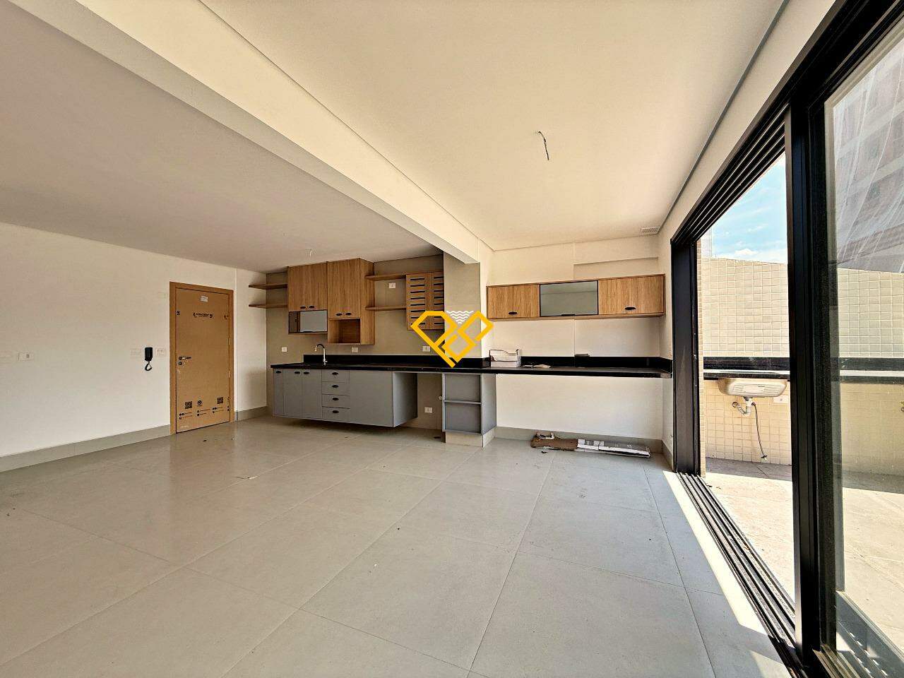 Garden à venda no José Menino: Sala e cozinha integradas