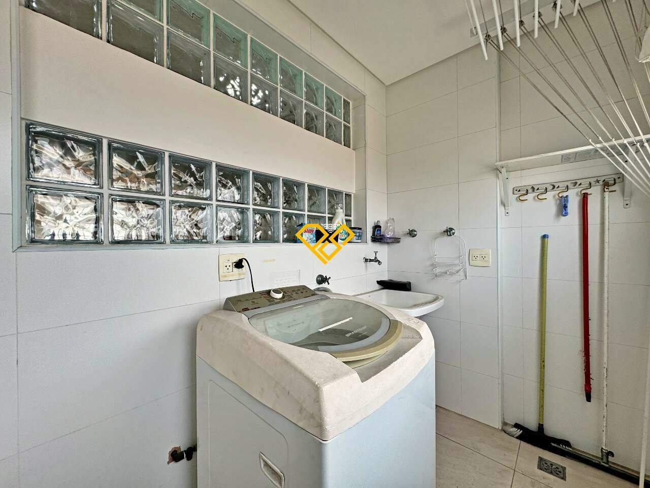Apartamento à venda no Aparecida: Área de serviço