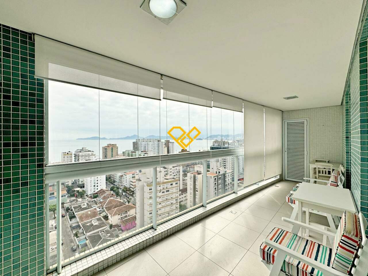 Apartamento à venda no Aparecida: Varanda com churrasqueira