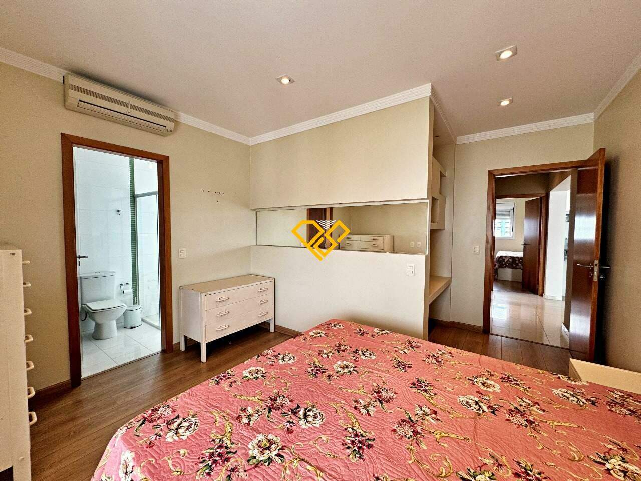 Apartamento à venda no Aparecida: Suíte 1