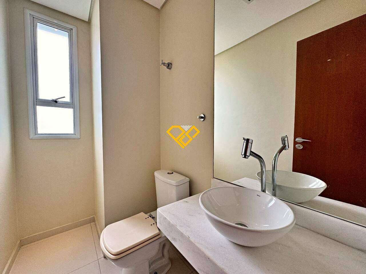 Apartamento à venda no Aparecida: Lavabo