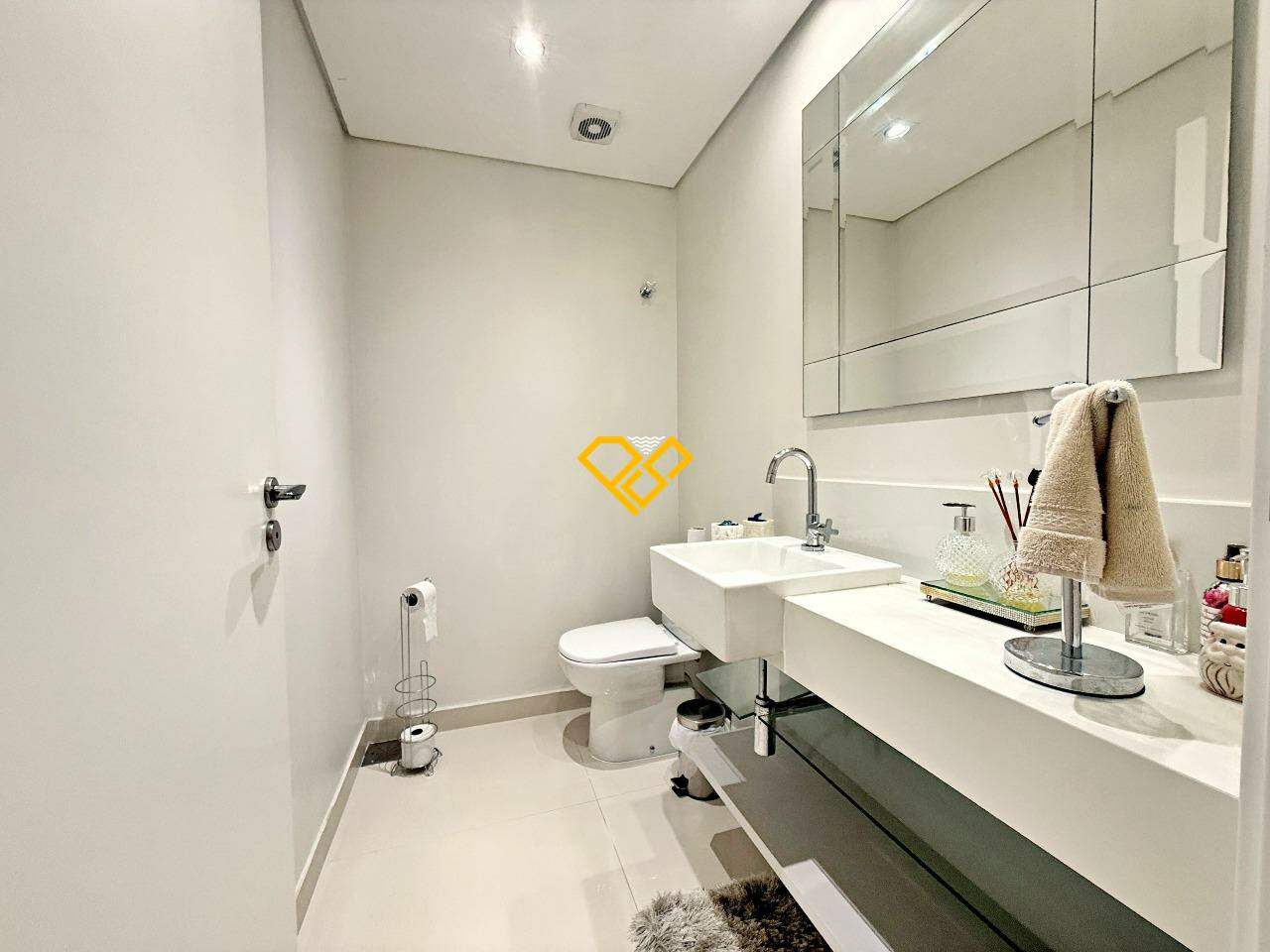 Apartamento à venda no Aparecida: Lavabo