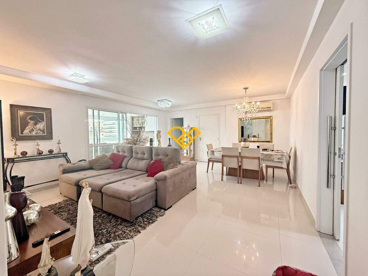 Apartamento à venda no Aparecida: Sala