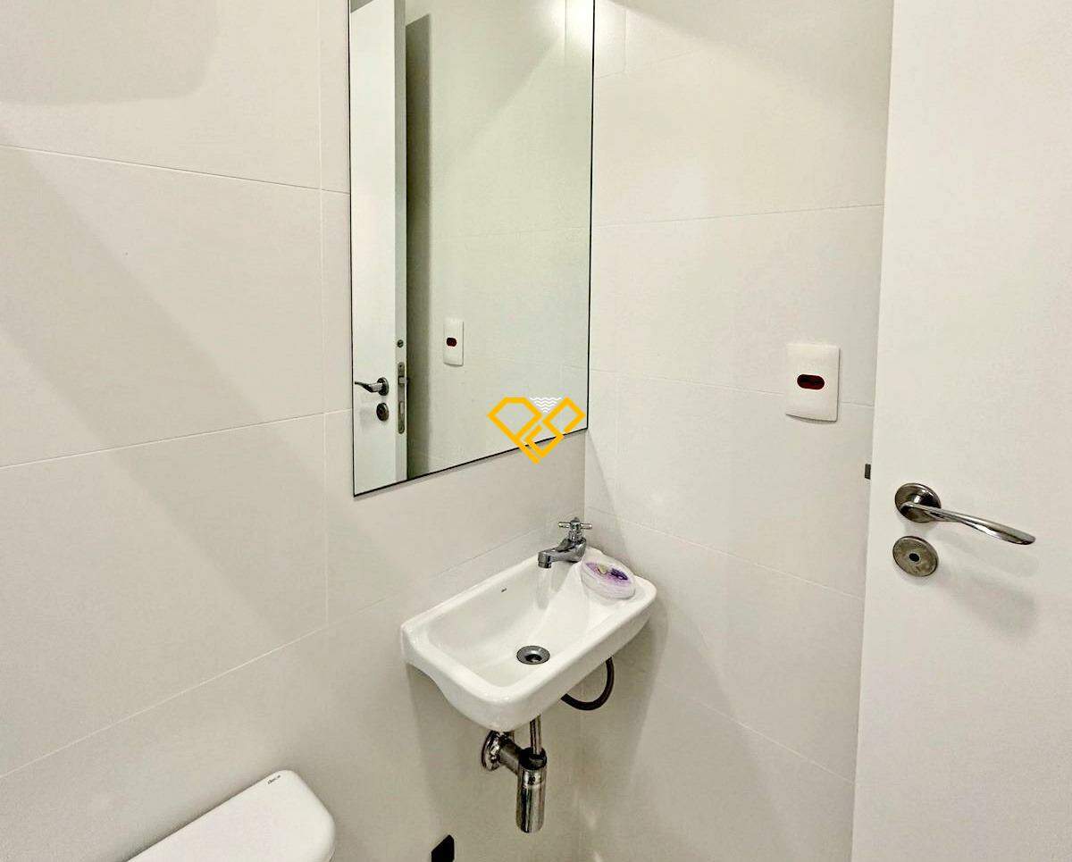 Apartamento à venda no Aparecida: Wc de serviço