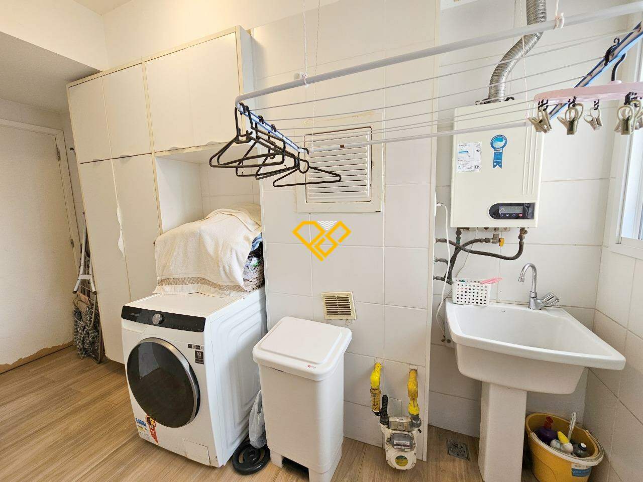 Apartamento à venda no Embaré: Área de serviço