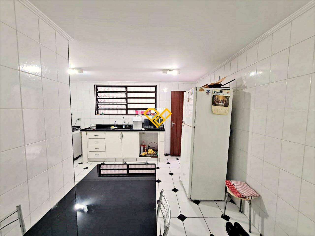 Sobreposta Baixa à venda no Aparecida: Cozinha