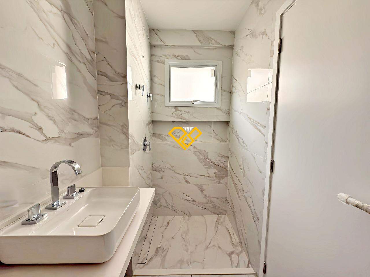 Apartamento à venda no Aparecida: Wc suíte 4