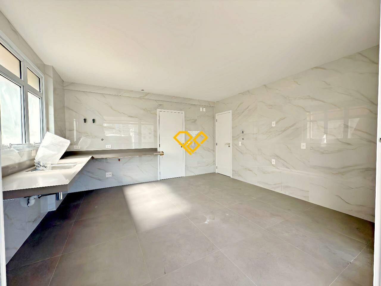 Apartamento à venda no Aparecida: Cozinha