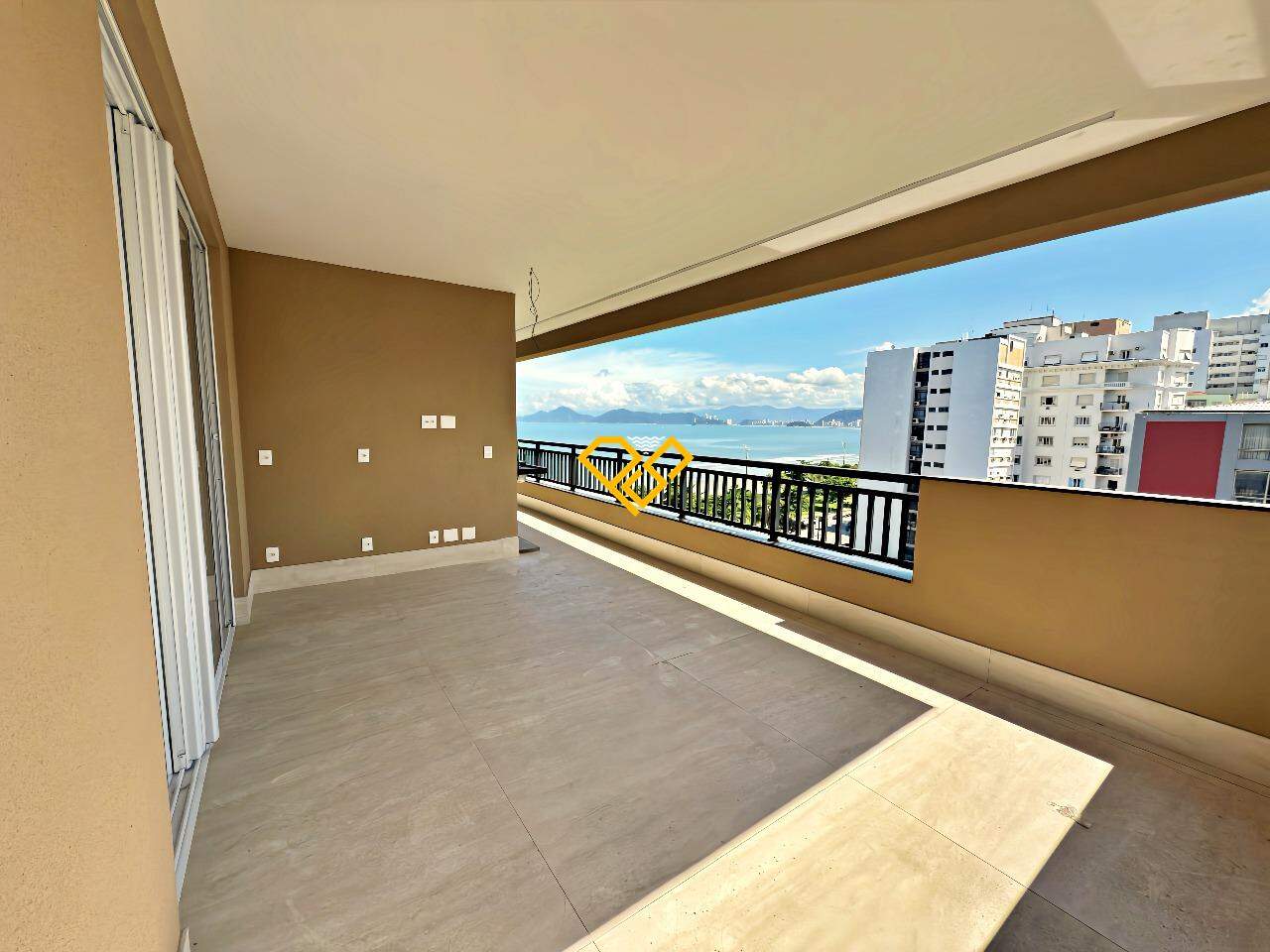 Apartamento à venda no Aparecida: Varanda