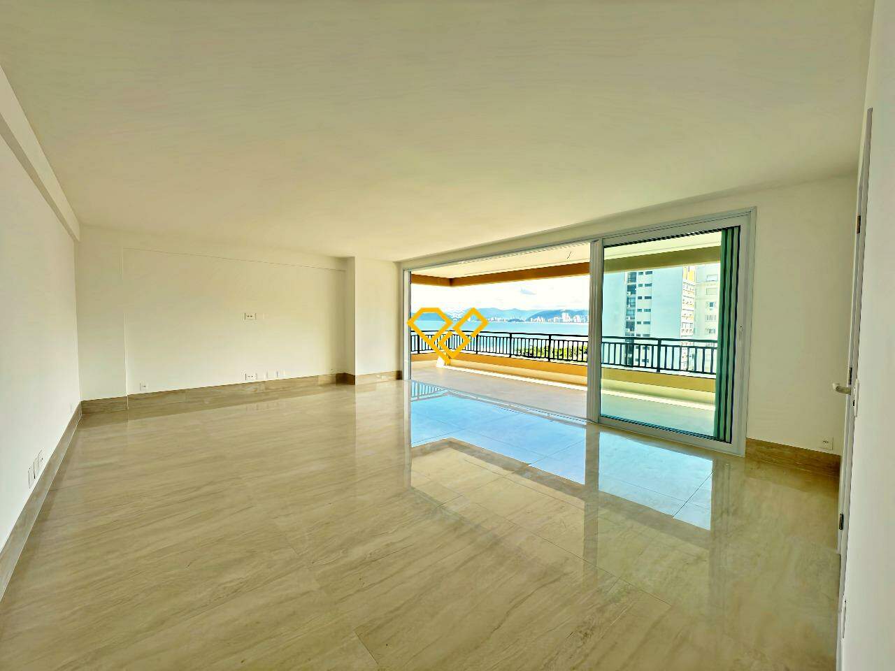 Apartamento à venda no Aparecida: Sala