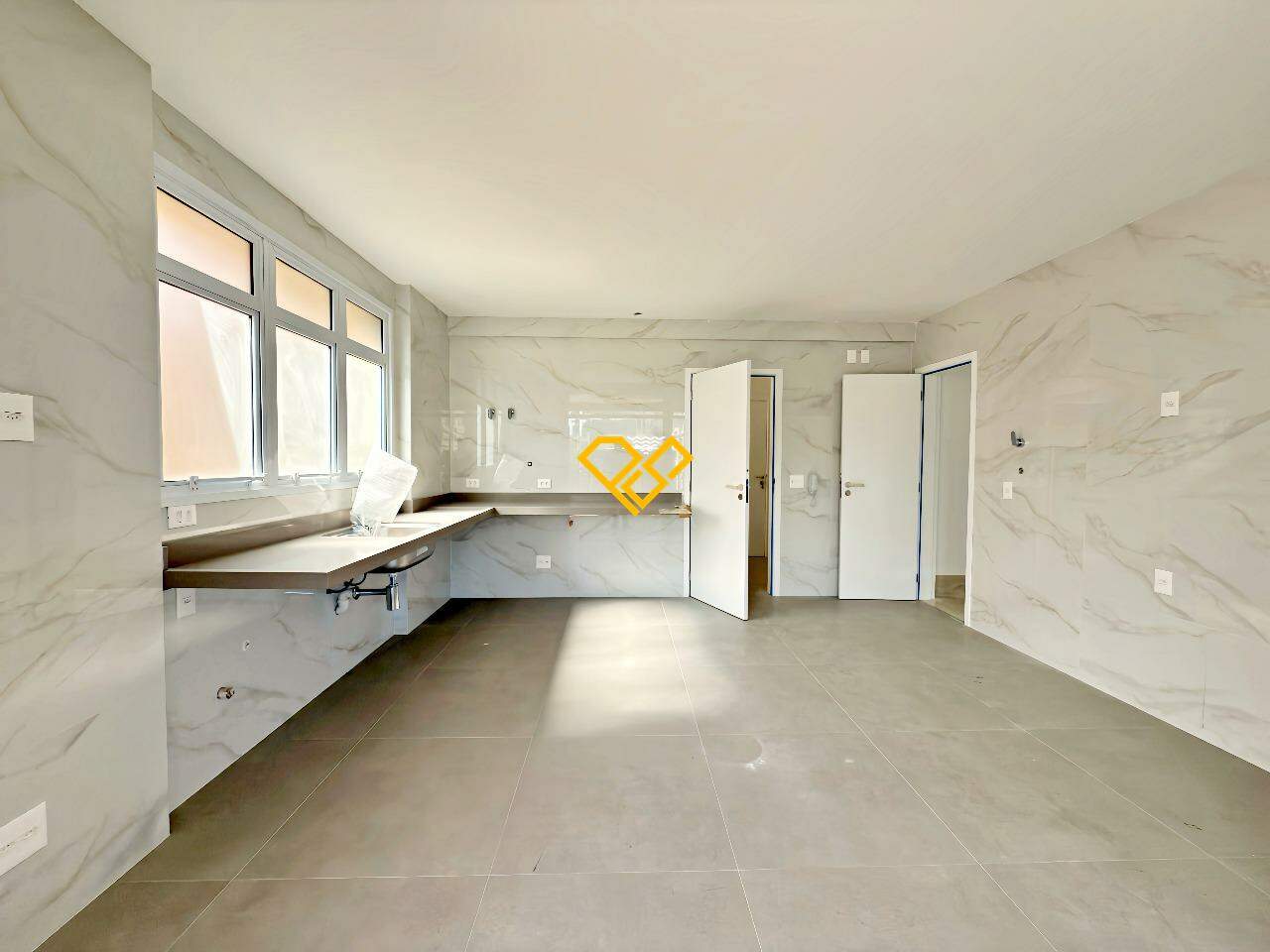 Apartamento à venda no Aparecida: Cozinha