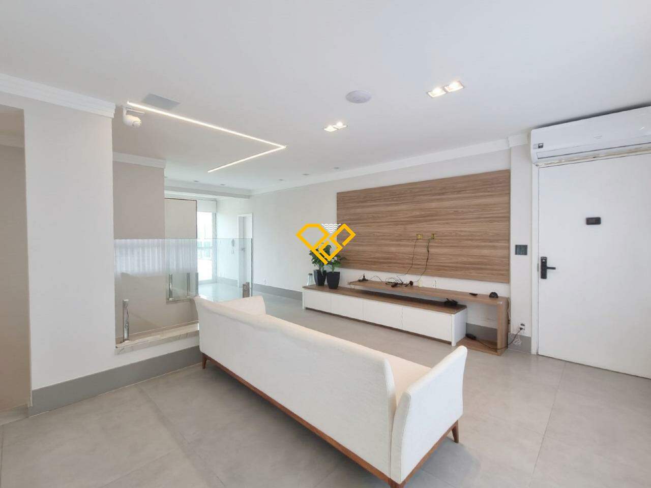 Cobertura à venda no Boqueirão: Sala segundo piso